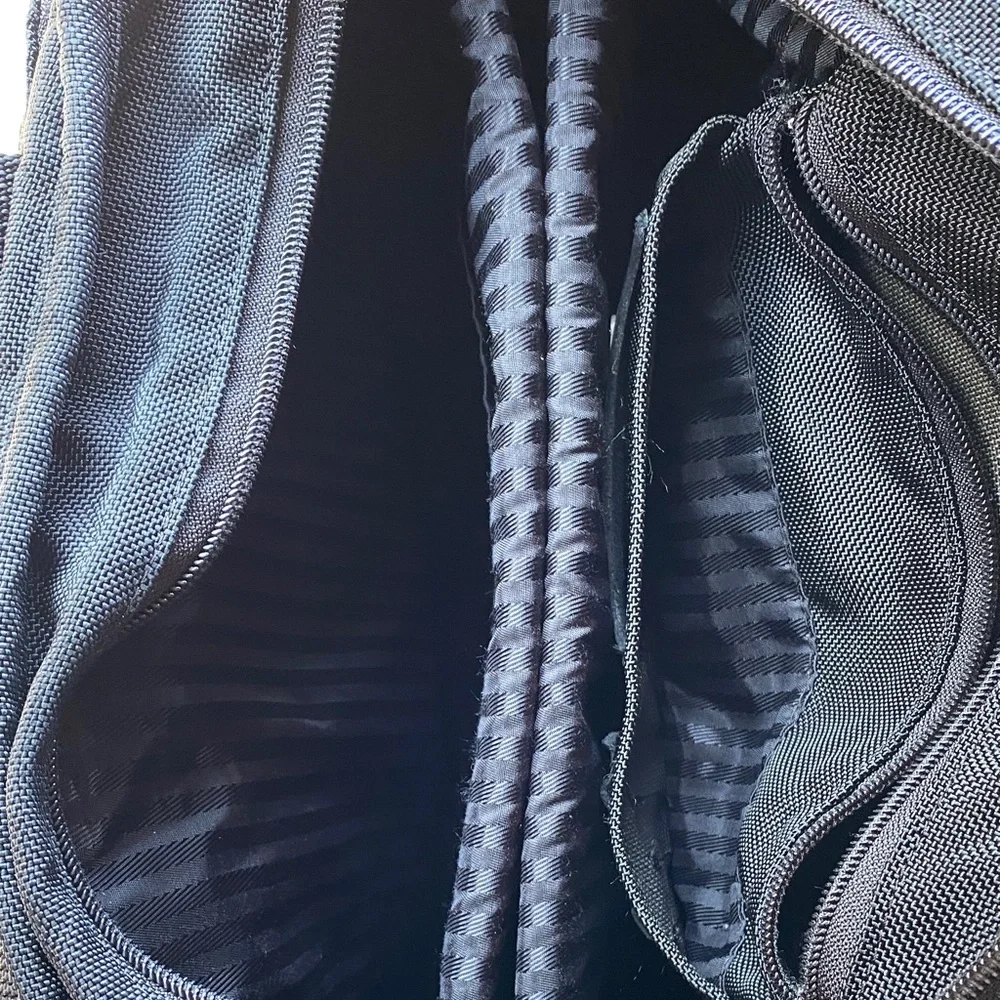 Tumi Limited Edition computer laptop bag detail Metal – Black with Silver Trim